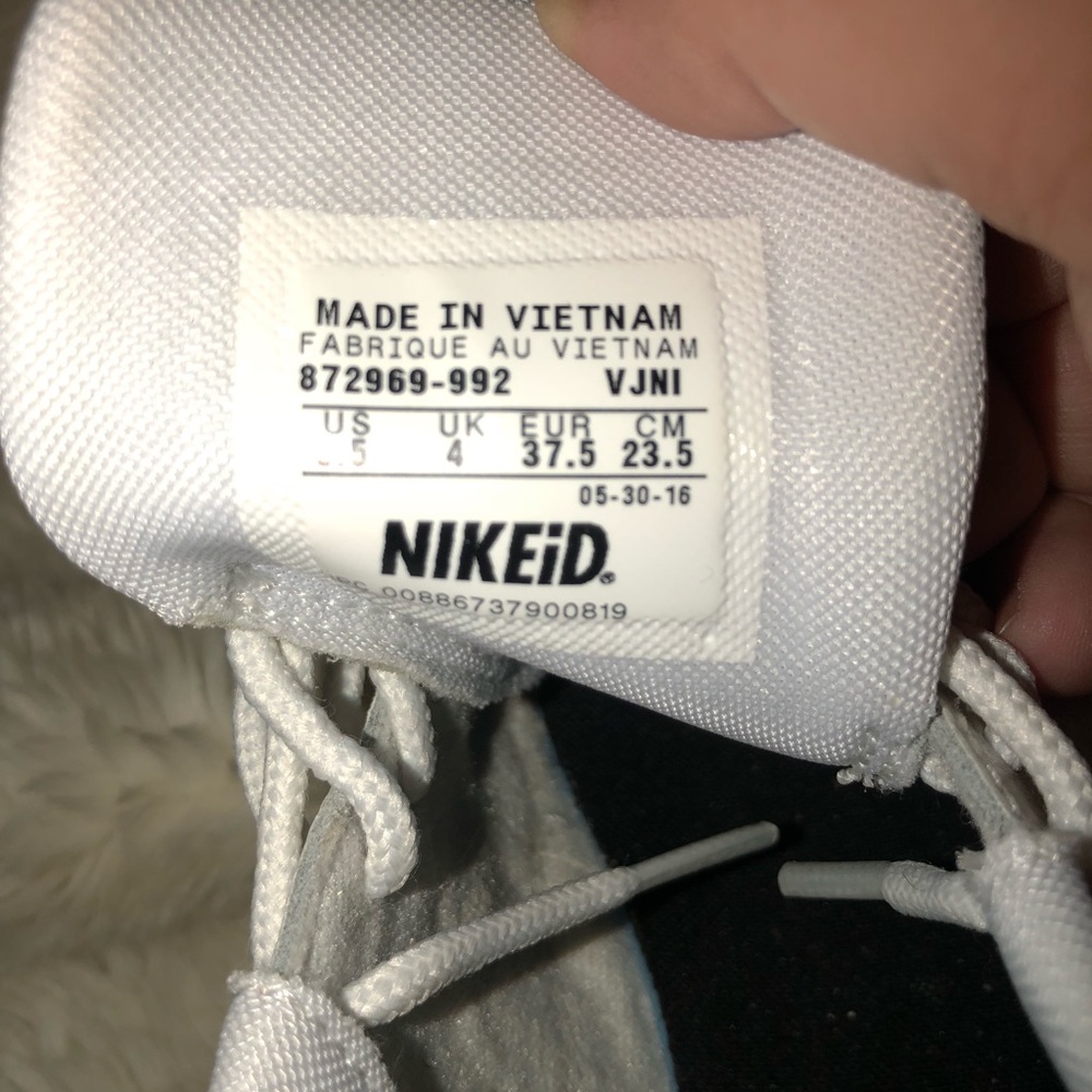 Nike AirMax Thea size 6.5 one of a kind iridescent - Picture 5 of 6